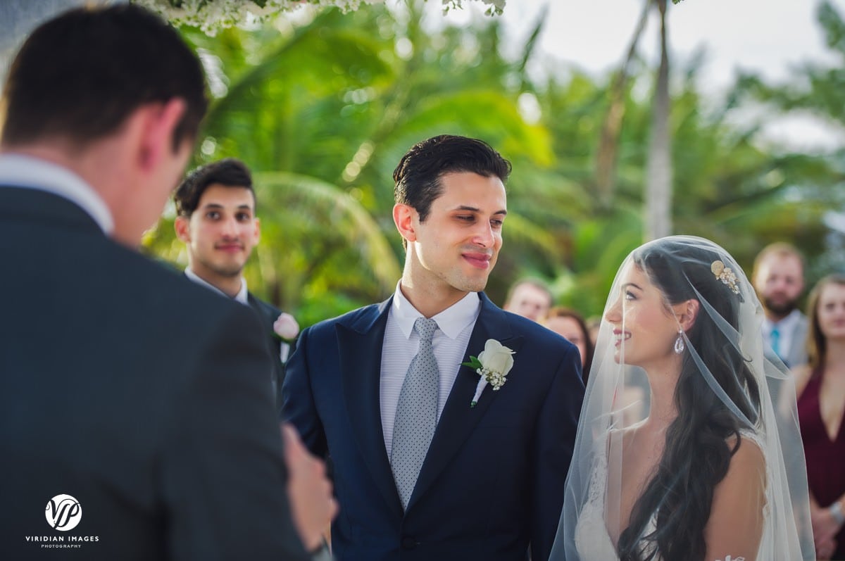 Secrets Capri couple looking each other ceremony